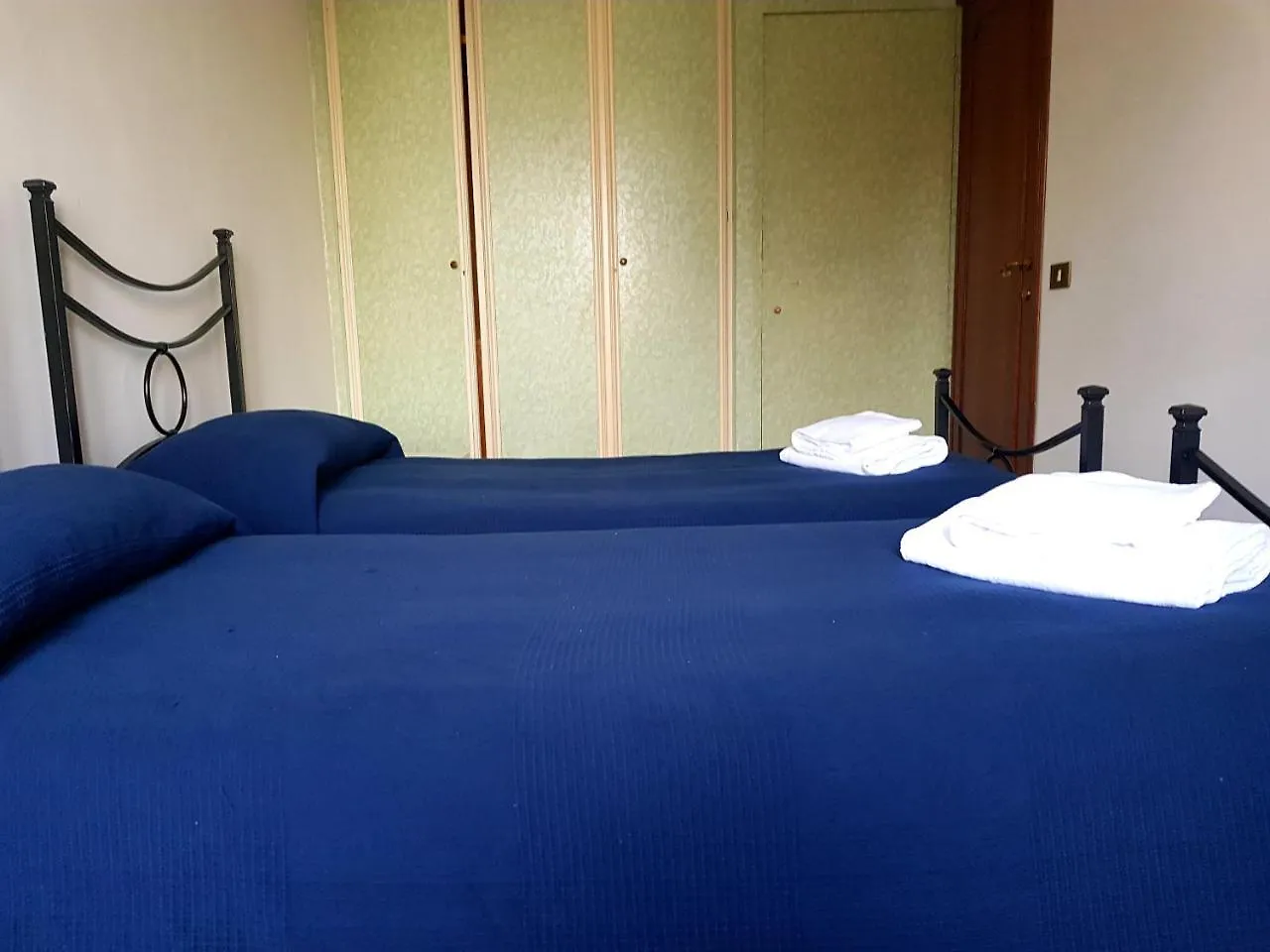 Venice Apartment For Rent 0*,  Италия